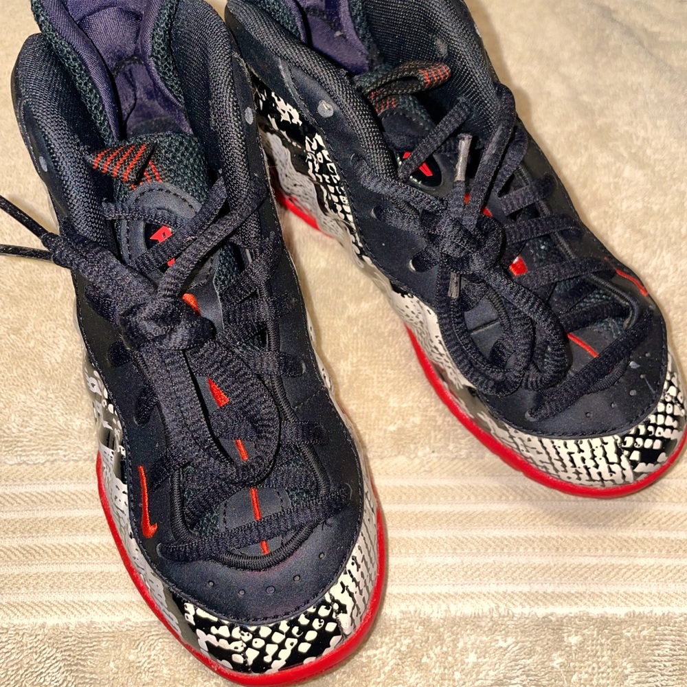 Nike Air Foamposite One “Snakeskin” Size 12C